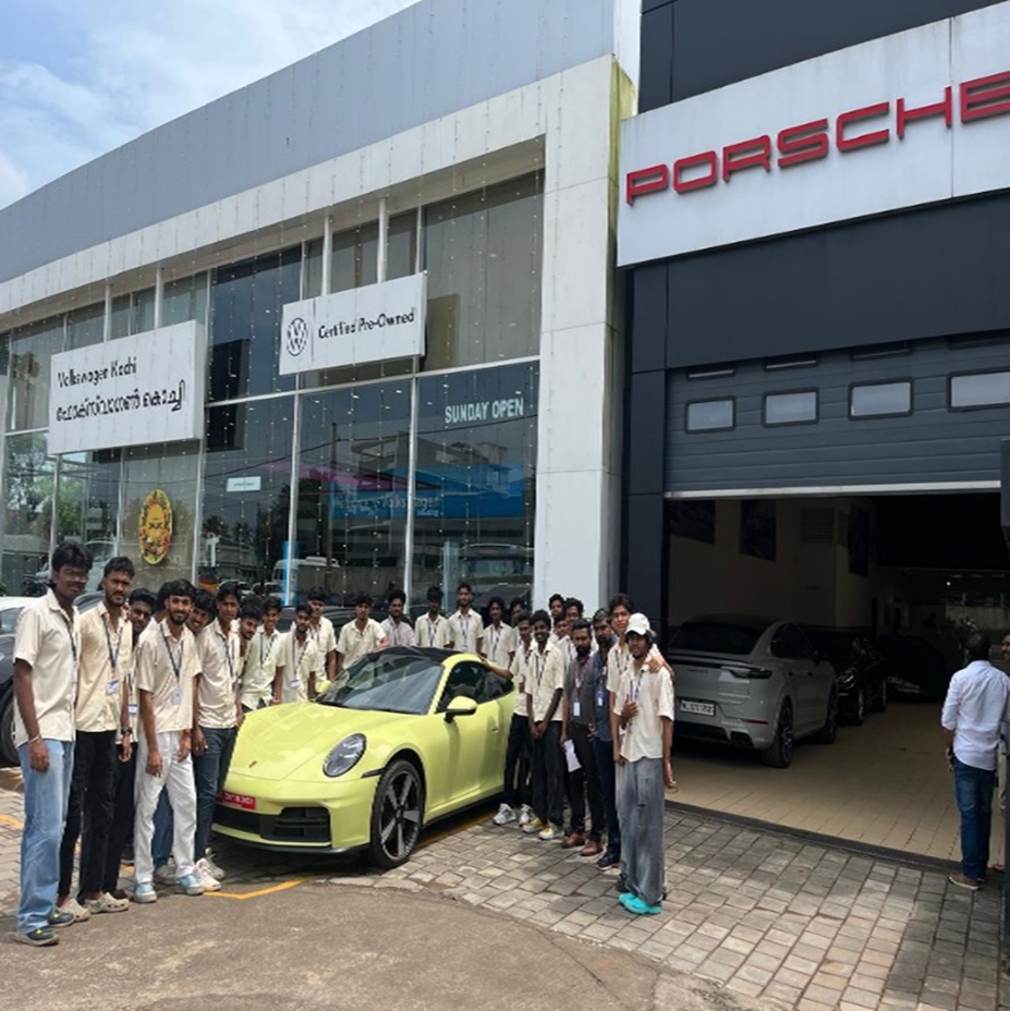 INDUSTRIAL VISIT-Porsche Service Centre